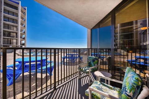 Condo, 3 Bedrooms, Balcony, Ocean View (206 W) | Terrace/patio