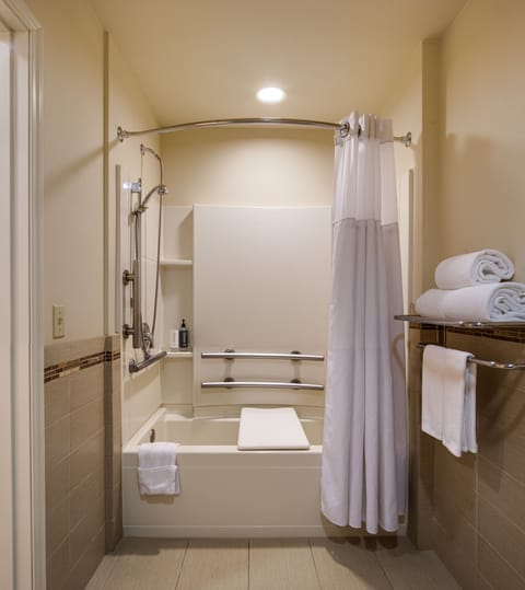Studio Suite, 1 King Bed, Accessible | Bathroom | Free toiletries, hair dryer, towels, soap
