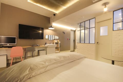 Room (Deluxe-Spa (OTT)) | 1 bedroom, free WiFi, bed sheets