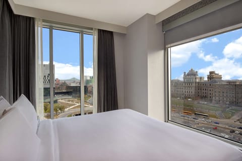 Suite, 1 Bedroom, Balcony | Premium bedding, in-room safe, individually furnished, desk