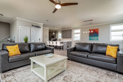 Pool Side Living Room Island Time VI Dauphin Island