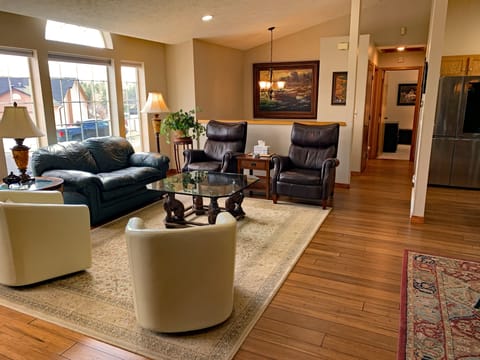 LIVING ROOM- Has Huge floor to ceiling picture-windows views of Blackhawk