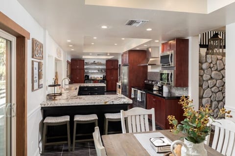 Quick bites on the bar or kitchen table.