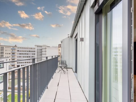 Suite with Sofa Bed and Balcony | Terrace/patio