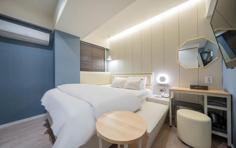 Room (STANDARD) | 1 bedroom, free WiFi, bed sheets