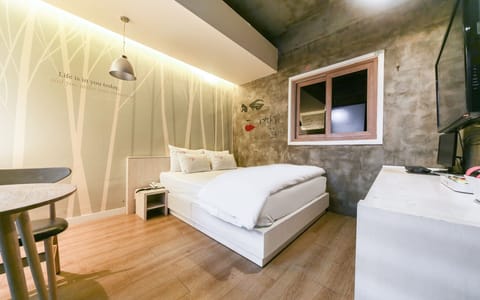Room (General room (high-end PC Netflix/Wav) | 1 bedroom, free WiFi, bed sheets