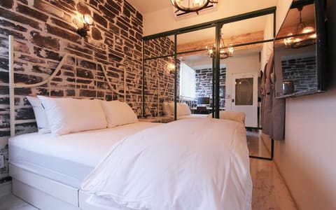 Room (Standard room) | 1 bedroom, free WiFi, bed sheets