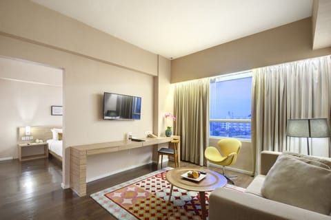 Junior Suite | Premium bedding, minibar, in-room safe, desk