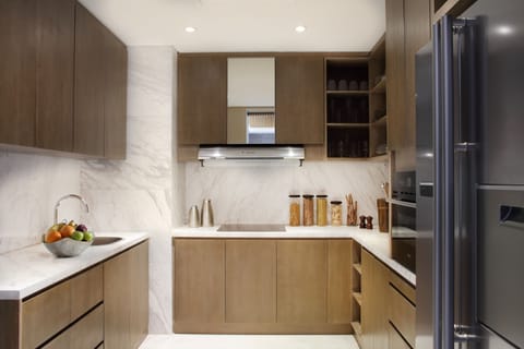 Suite (Penthouse) | Private kitchen | Electric kettle