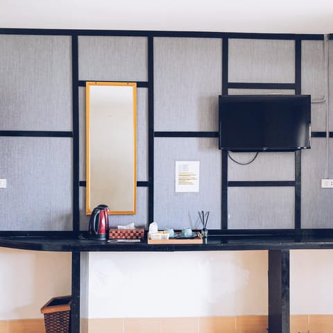 Garden Ocean Front | In-room safe, free WiFi