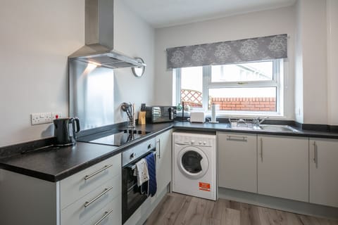 Superior Bungalow, Private Bathroom, Sea View | Private kitchen