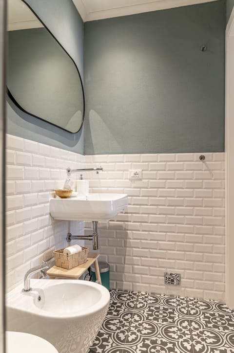 Comfort Double Room (2 - Della Torre) | Bathroom | Shower, rainfall showerhead, eco-friendly toiletries, hair dryer