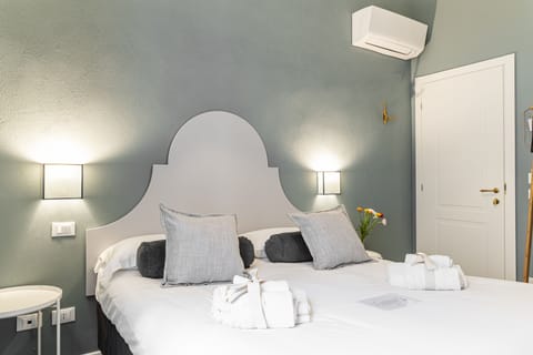 City Double Room (3 - Della Spina) | Premium bedding, down comforters, free minibar, individually decorated