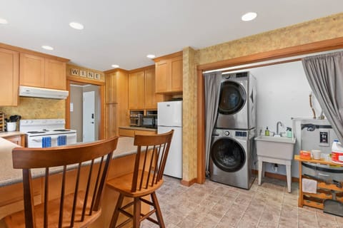 This rental has an up to date washing machine and dryer for guest use.