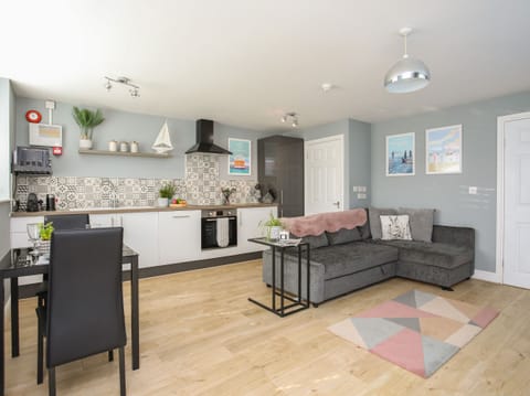 Cottage | Living area