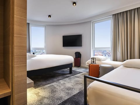 Family Room, 1 Double Bed with Sofa bed | Premium bedding, pillowtop beds, desk, laptop workspace