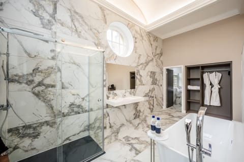 Superior Suite, Ensuite (Stay) | Bathroom