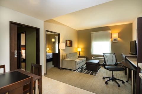 Suite, 1 Bedroom, Non Smoking | In-room safe, desk, laptop workspace, blackout drapes