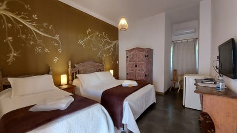 Superior Triple Room | Minibar, free WiFi, bed sheets