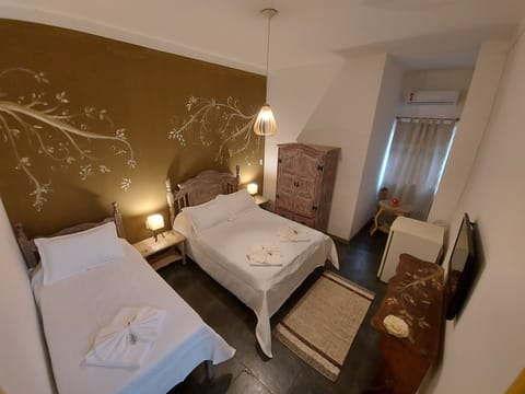 Superior Triple Room | Minibar, free WiFi, bed sheets