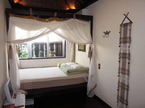 Double Room, Shared Bathroom | Free WiFi, bed sheets