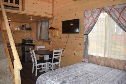 Standard Cabin | Free WiFi, bed sheets