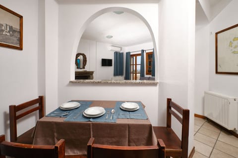 Villa | Private kitchen | Full-size fridge, oven, stovetop, electric kettle