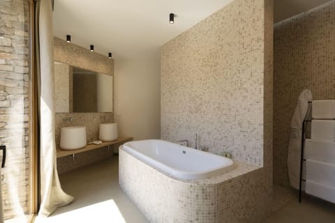 Premium Room, 1 King Bed, Private Pool | Bathroom | Separate tub and shower, deep soaking tub, rainfall showerhead