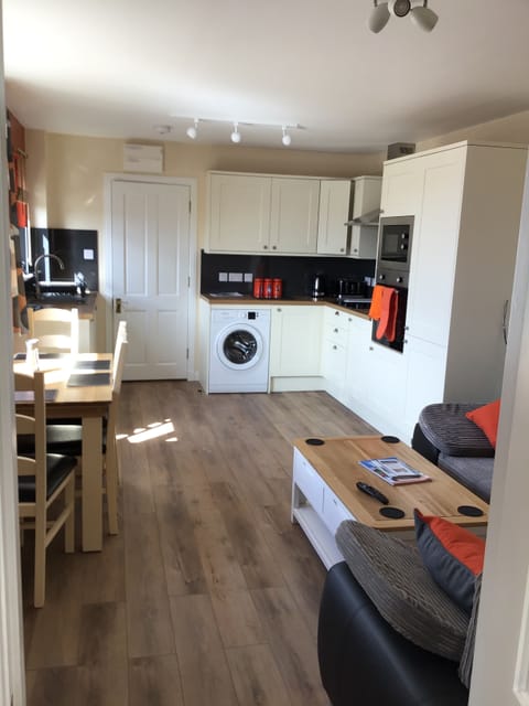 Studio | Living area | TV