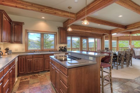 Cook your signature dish | Main Level