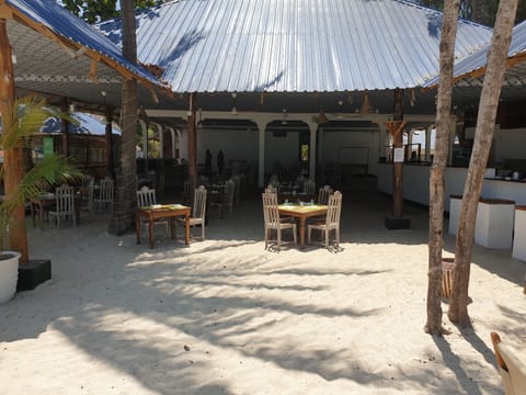 Beach bar