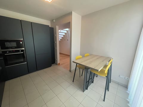 Panoramic Condo | Private kitchen