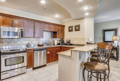 Beautiful spacious kitchen