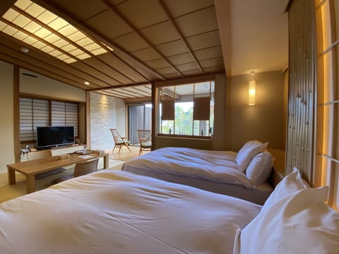 Japanese Twin Room "HATSUSE" with Open Air Bath, Non Smoking  | Minibar, in-room safe, free WiFi, bed sheets