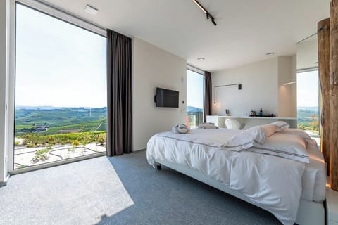 Junior Double Room, Vineyard View | Premium bedding, down comforters, minibar, in-room safe