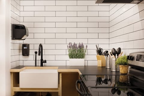 Shared fridge, microwave