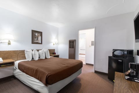 Suite, 2 Bedrooms | Free WiFi