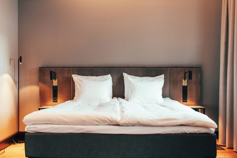 Junior Suite, Multiple Beds, Non Smoking | Premium bedding, down comforters, pillowtop beds, minibar