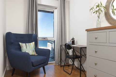 Additional seating in bedroom 2 - Fistral Lookout, Ocean 1