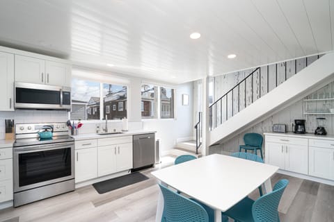 Unit B Kitchen & Dining Room