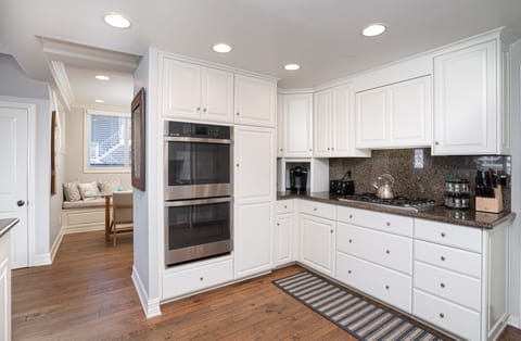 Unit A Kitchen Corner With Oven