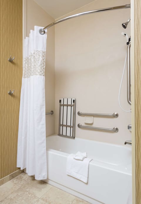 Room, 1 King Bed, Accessible, Bathtub | Bathroom | Combined shower/tub, free toiletries, hair dryer, towels