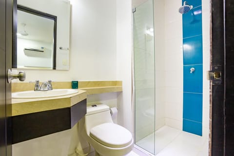 Standard Double Room | Bathroom | Shower, free toiletries, towels, soap