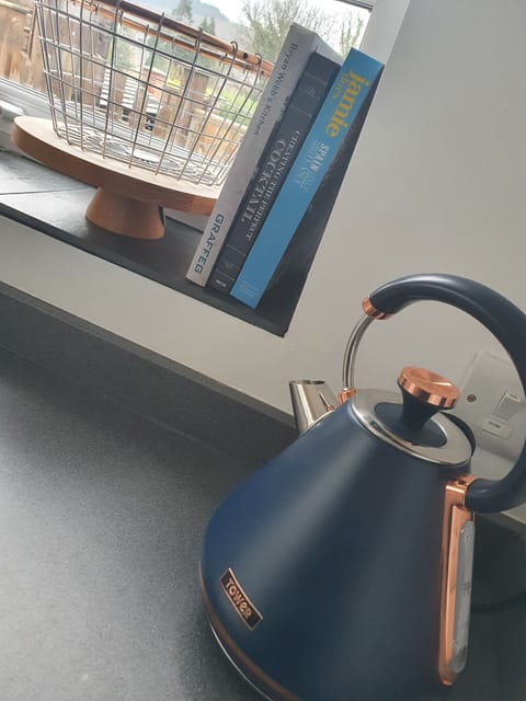 Cottage | Coffee and/or coffee maker