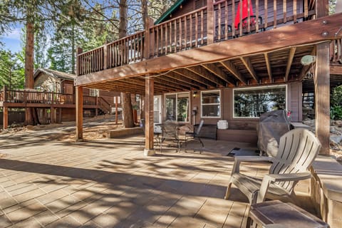 Welcome to Lake Almanor Cabin 6