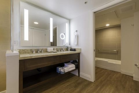 Carlsbad Seapointe Resort_12.jpg