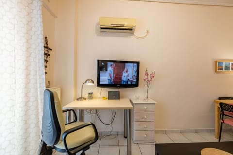 City Apartment | Living area