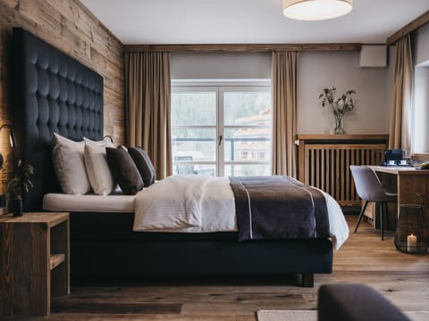 Deluxe Room | 1 bedroom, in-room safe, free WiFi, bed sheets
