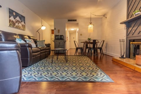 Open living+dining area