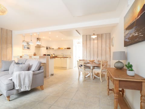 Cottage | Living room